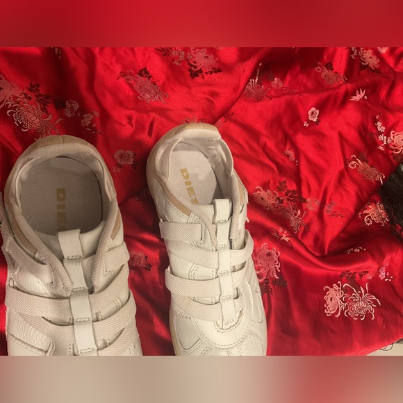 Diesel Cream Casual Sneakers - Picture 14 of 16